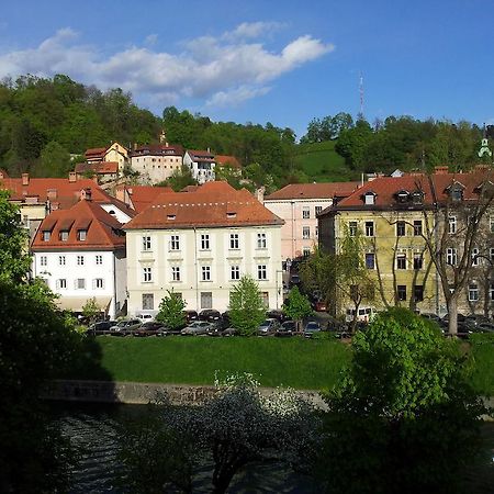 Studio Ian Ljubljana Rom bilde