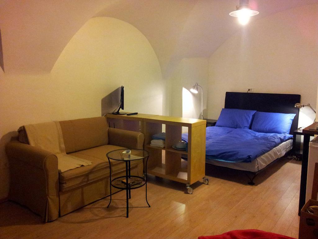 Studio Ian Ljubljana Rom bilde